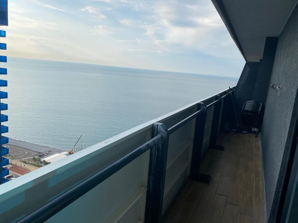 Orbi City Twins Tower Batumi Exteriör bild