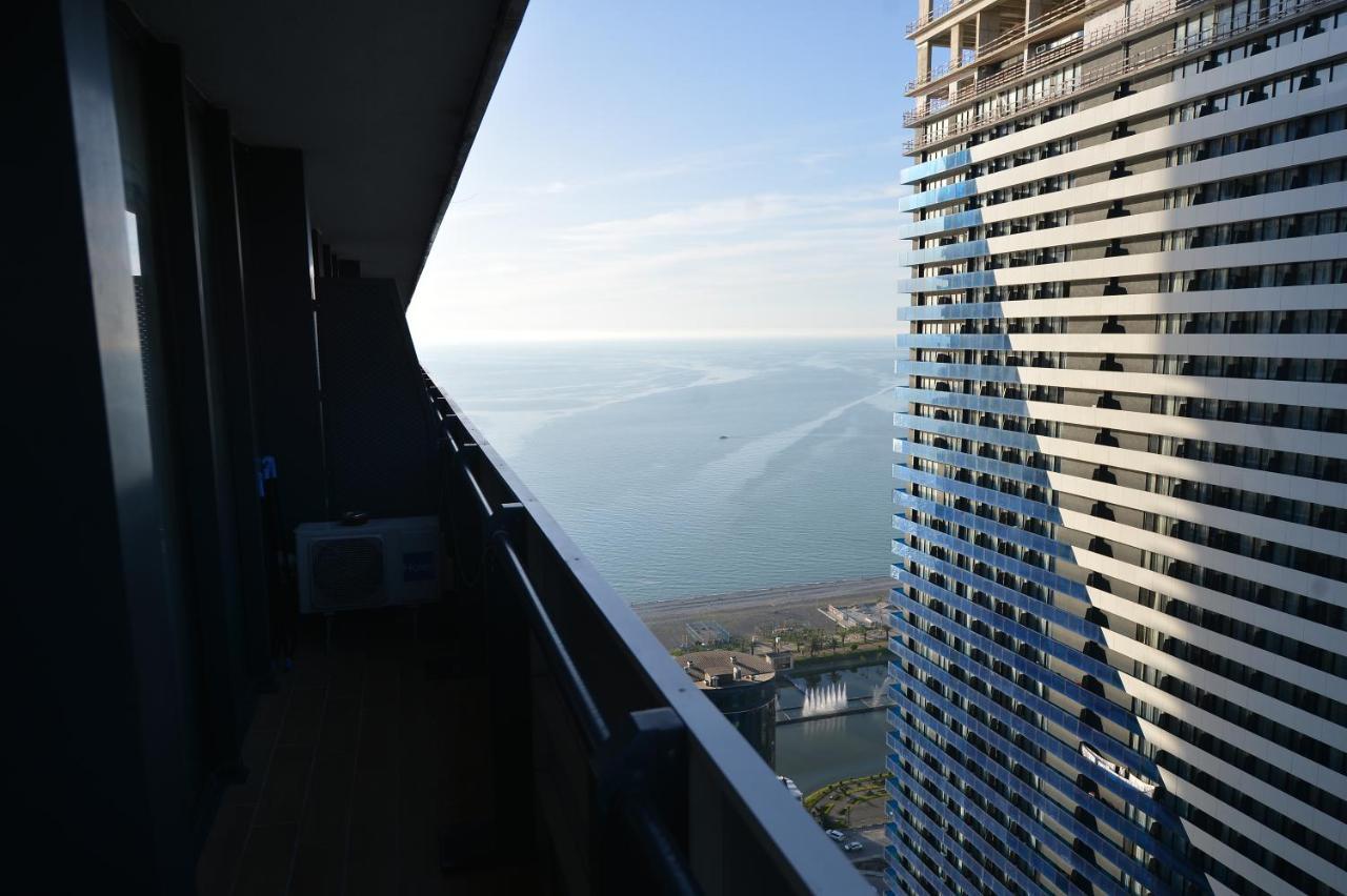 Orbi City Twins Tower Batumi Exteriör bild
