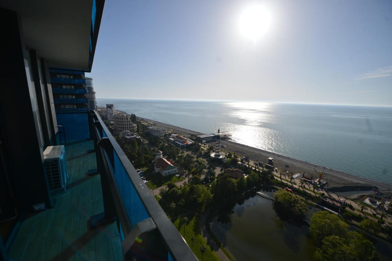 Orbi City Twins Tower Batumi Exteriör bild