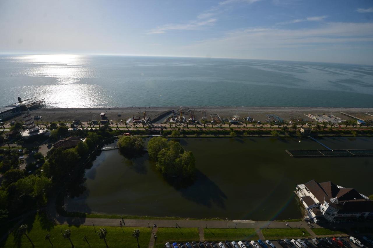 Orbi City Twins Tower Batumi Exteriör bild